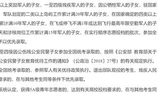 只需略微出手~哈利伯顿15中8得到18分7助攻 最后上篮杀死比赛